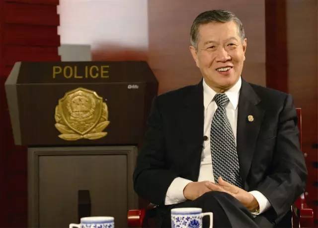 他让全世界凶手睡不着觉,现实版福尔摩斯,无敌是多