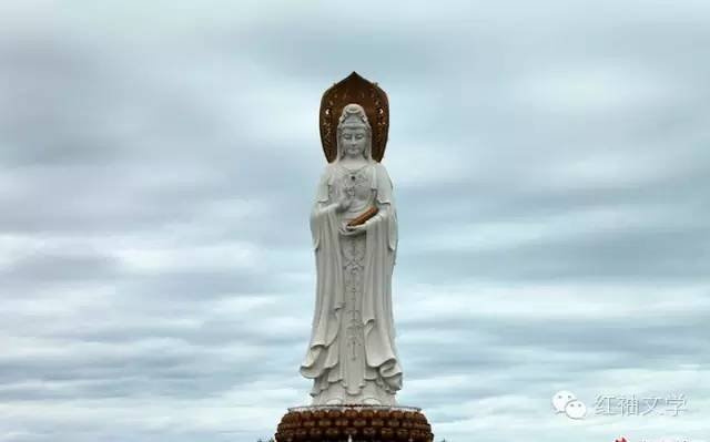 雪小禅:菩萨为什么低眉