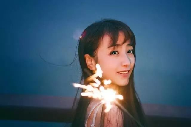 新婚老公是个瞎子,他说以后的每晚都用实际行动来补
