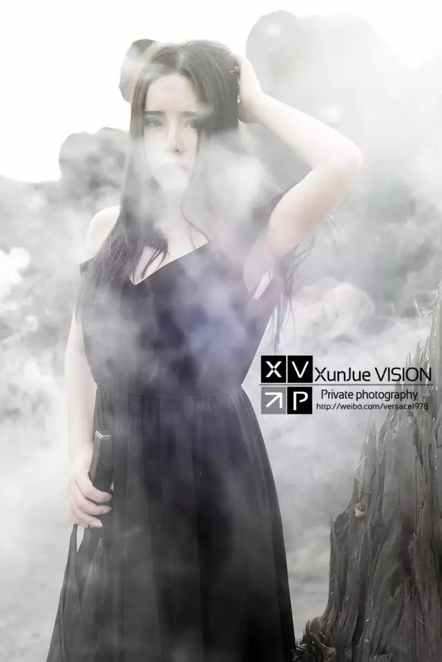她误闯进他的房间,被他当成解药,要到了天亮……