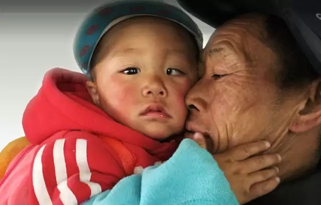 《读者》光明行动|帮助更多弱视宝宝寻找光明