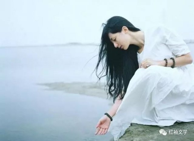 一个女人应该有的精神和外貌