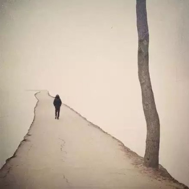 《路人》我的宿命分为两段