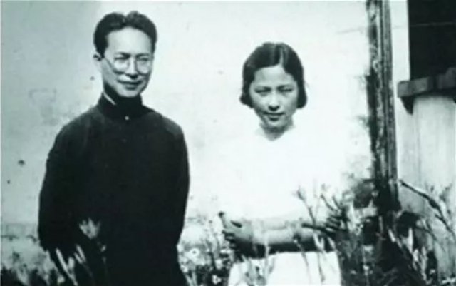 两度自杀,四十年封笔,一代文学大师,孤独的背影令
