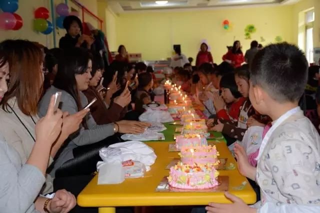 陕西榆林府谷县分校:第二届集体生日会圆满结束!