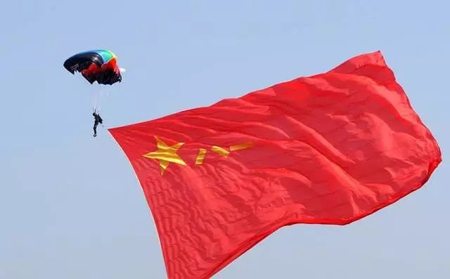 知书|以史为鉴,让军旗永远飘扬