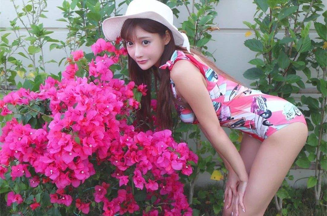 Ů����Ʒ��ͼ