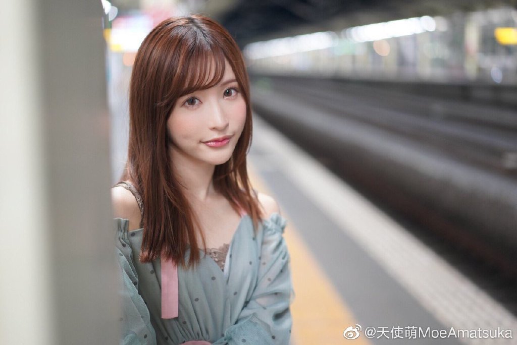 Ů����Ʒ��ͼ