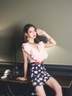 V领,碎花短裙,有没有打动你?